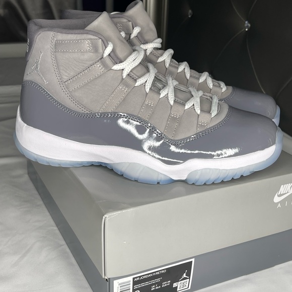 Jordan 11’s Cool Grey - Picture 3 of 3